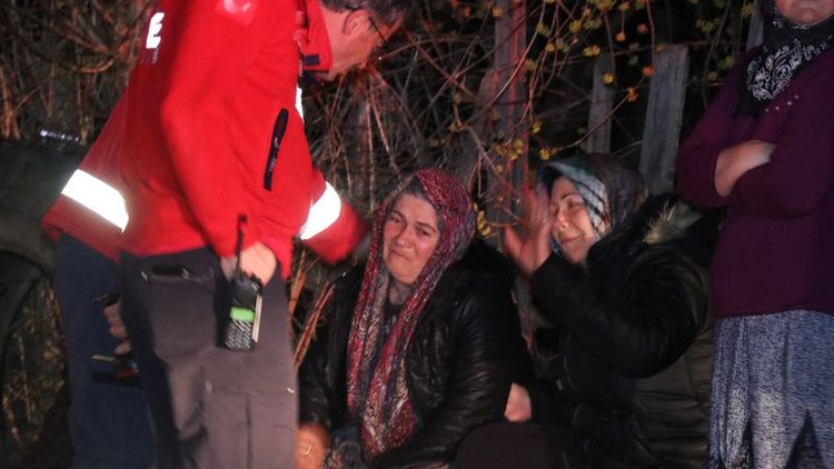 Düğün için biriktirdiği parayı itfaiye eri kurtardı