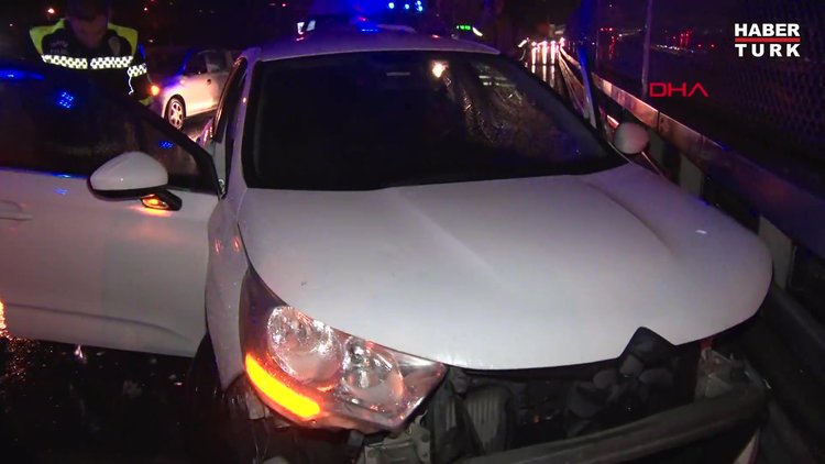 Küçükçekmece'de trafik kazası: 2 yaralı