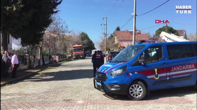 Silivri'de define arayan 2 kişi göçük altında kaldı