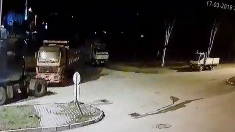 Kamyonu TIR'a bağlayıp böyle çaldılar!