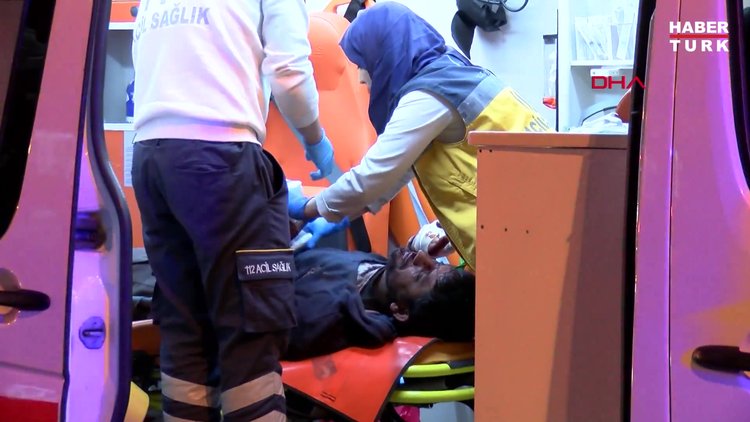 Tartıştığı kişinin kafasında cam şişe kırdı