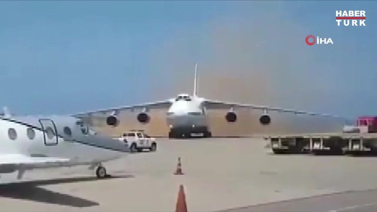 Rusya'dan Venezuela'ya 2 Uçak Dolusu Malzeme Ve 99 Askeri Personel İddiası