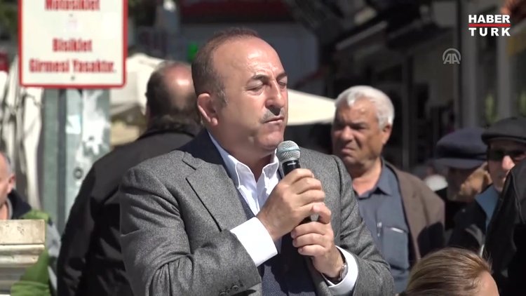 Çavuşoğlu: "Rus vatandaşların ülkemize pasaportsuz, kimlikle gelmesinin önünü açmak için toplantılara başladık"