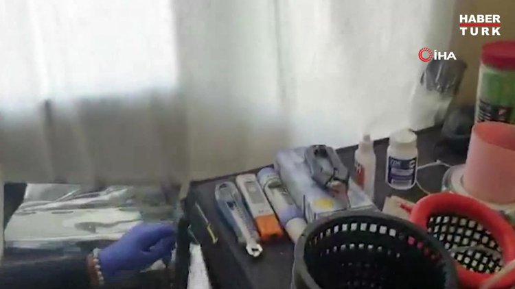 Evinde topraksız ve susuz uyuşturucu serası kurdu