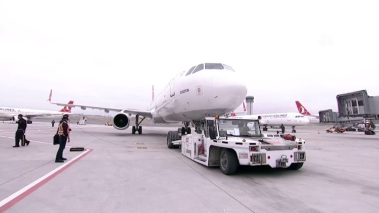 Taşınma sonrası İstanbul Havalimanından ilk uçuş Ankaraya