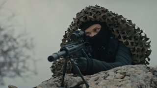 Jennifer, Darko’nun desteğiyle operasyona başlıyor.