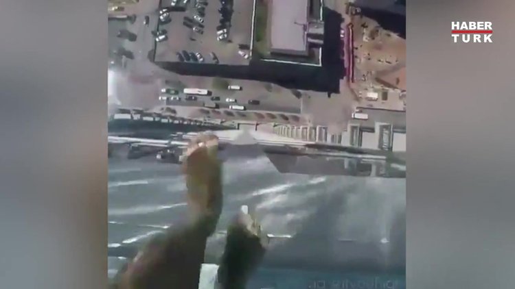 Burada yürümek cesaret ister