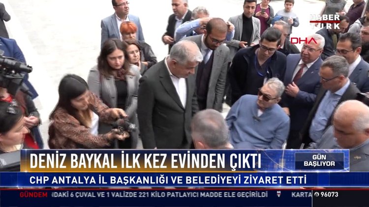 Deniz Baykal ilk kez evinden çıktı: CHP Antalya il başkanlığı ve belediyeyi ziyaret etti