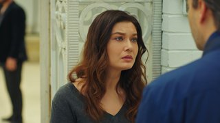 Kadir, Can ve Gülperi’yi evlerine geri götürmeye çalışıyor. 