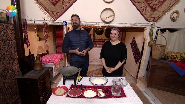 Kocaeli yöresinden Çiğ Börek