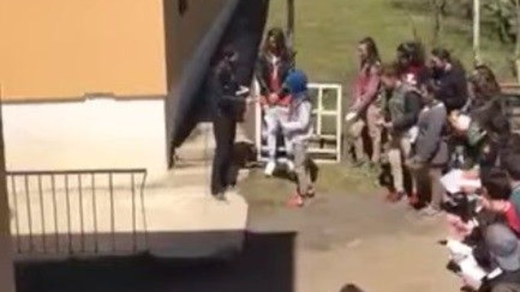 Doktora sevgi seli sosyal medyayı salladı
