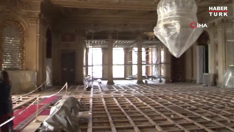 Dolmabahçe Sarayı'ndaki restorasyon çalışmalarında şaşırtan detaylar ortaya çıktı