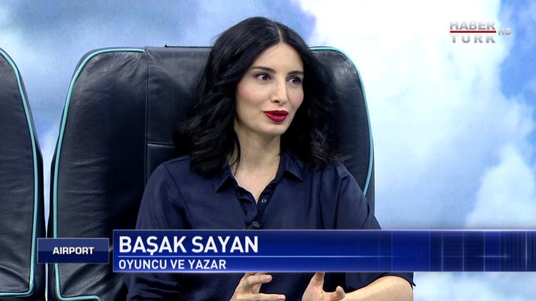 Airport - 28 Nisan 2019 (Oyuncu ve yazar Başak Sayan, Rota: Bari)