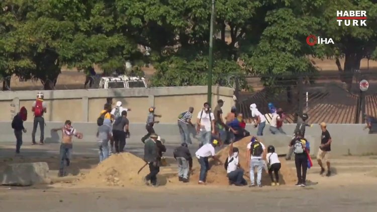 Venezuela'daki darbe girişiminde 69 kişi yaralandı