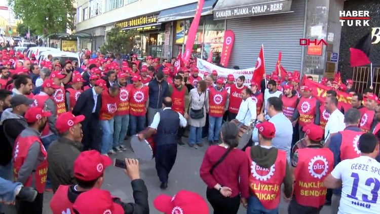 Aksaray'da halaylı 1 Mayıs kutlaması