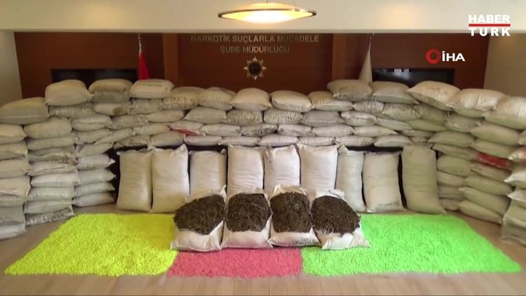 İstanbul'da 1.2 ton uyuşturucu ve 500 bin hap ele geçirildi