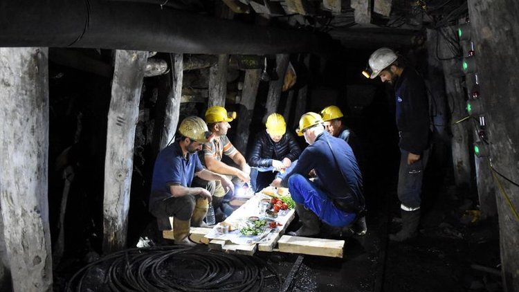 Maden ocağında ilk sahur
