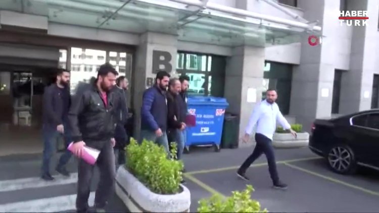 Atatürk Havalimanı'nda başörtülü kadınlara hakarete 1 yıla kadar hapis istemi