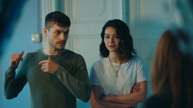 Kerem, Zeynep’e yakalanıyor!