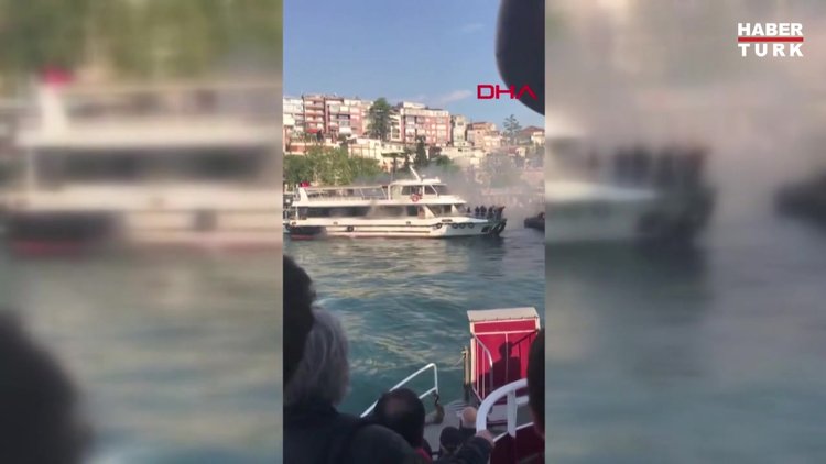 Üsküdar'da yolcu teknesinde yangın!