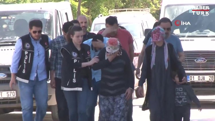 Kadının vücuduna sardığı uyuşturucuyu narkotik köpeği buldu