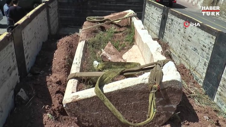 Kapadokya'da 2 bin 200 yıllık lahit bulundu