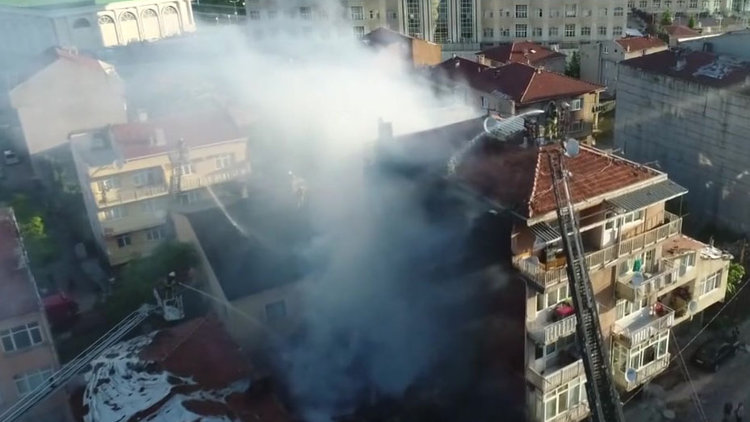Fikirtepe'de 3 binada yangın! Ölü ve yaralılar var!