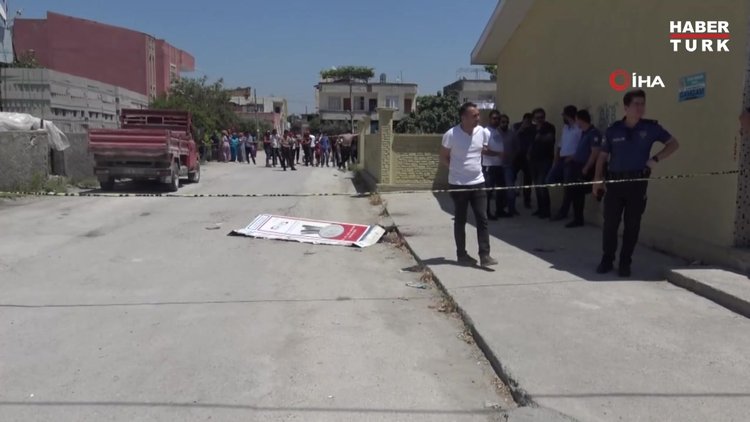 Sokak ortasında tartıştığı adamın boğazını keserek öldürdü