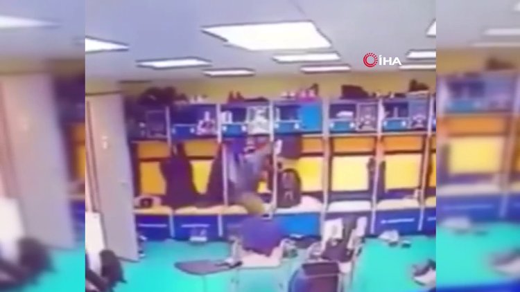 Basketbol maçı oynanırken soyunma odasına hırsız girdi