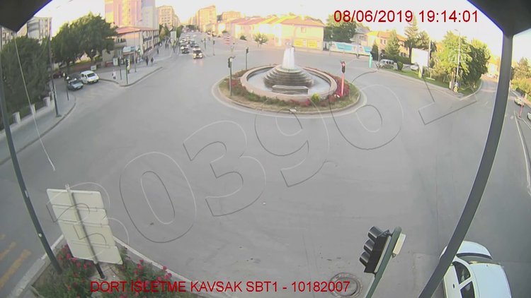 Valinin makam aracının yanında "drift" yapan sürücüye ceza