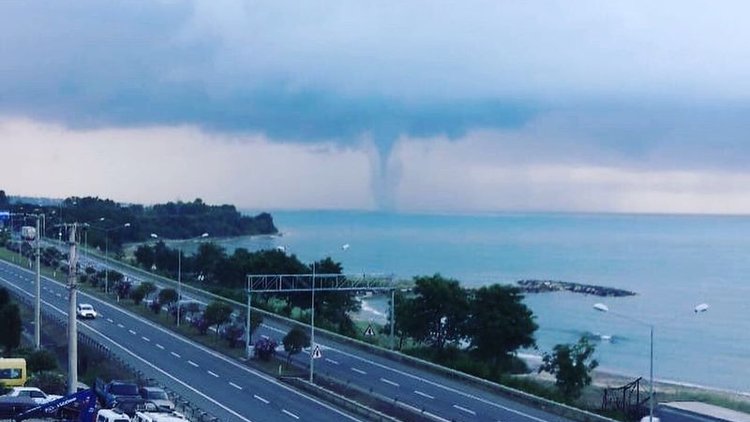 Fatsa ve Ünye'de hortum paniği