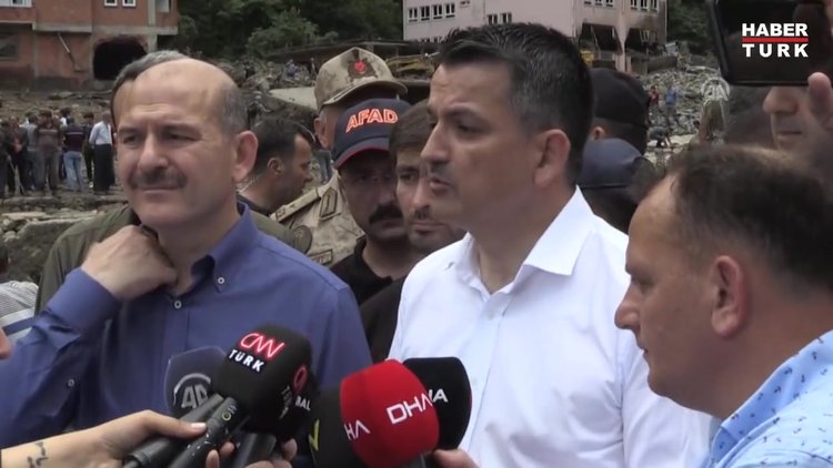 Pakdemirli: "HES'le alakalı hiçbir durum yok. Tamamen doğal bir afet"