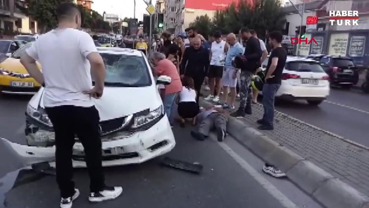 Ünlü oyuncu Selahattin Taşdöğen motosikletliye çarptı