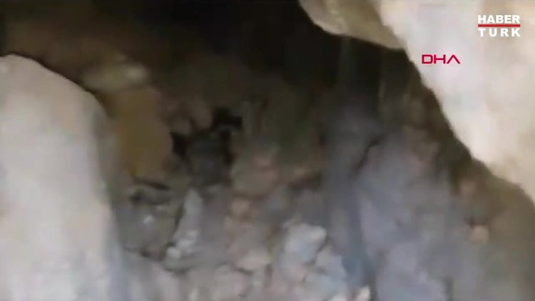 Üç girişli mağarada silah ve mühimmat ele geçirildi