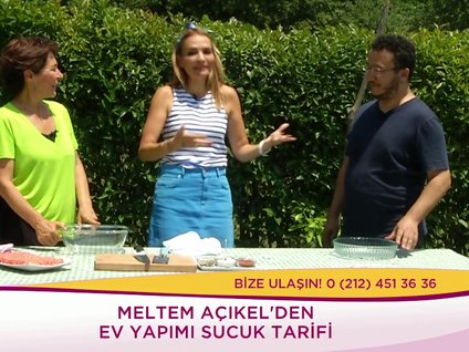 <p>Kendine Iyi Bak 363. Bölümünde;Doç.Dr.Oytun Erbas kirmizi et