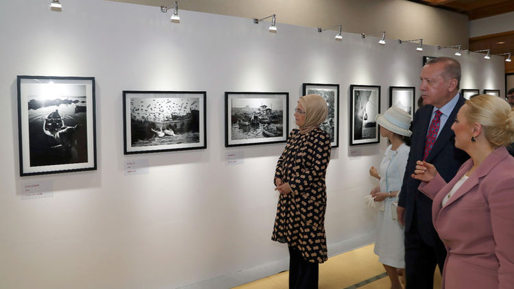 Cumhurbaşkanı Erdoğan Japonya'da 'Ara Güler Sergisi'ni açtı