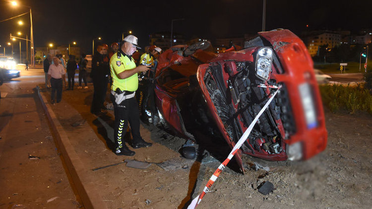 Düğün konvoyunda facia: 1 ölü, 3 yaralı