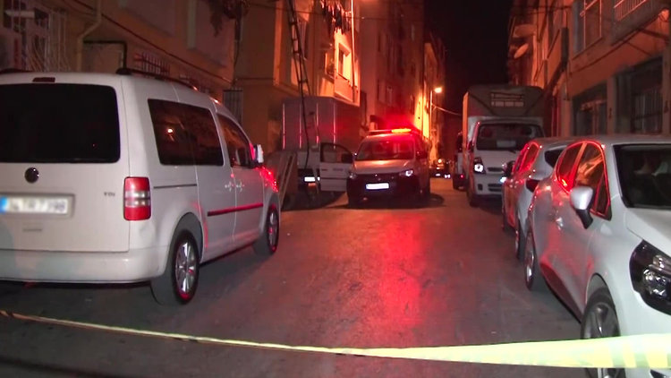 Beyoğlu'nda doğalgaz paniği: Mahalleli sokağa döküldü