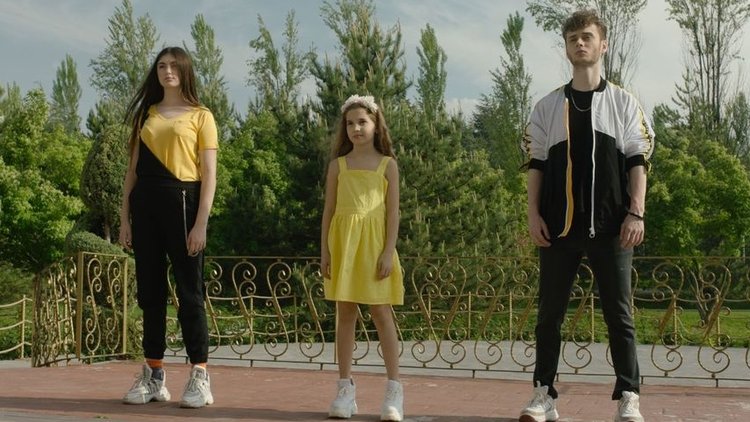 Masal Şatosu Sihirli Davet Teaser