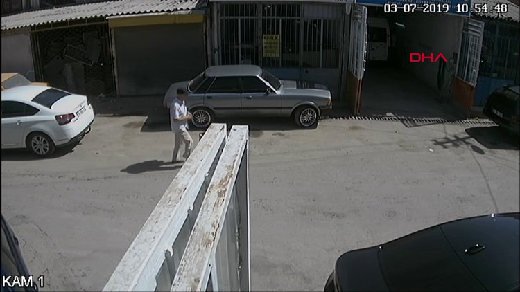 Dolmuşlarda yankesicilik yapan 74 yaşındaki kişi yakalandı