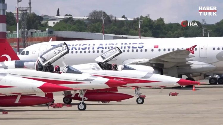 Türk Hava Yolları'nın rüya uçağı 'Maçka' ilk seferini Trabzon'a yaptı