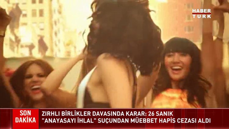 Nicki Minaj geri adım attı.