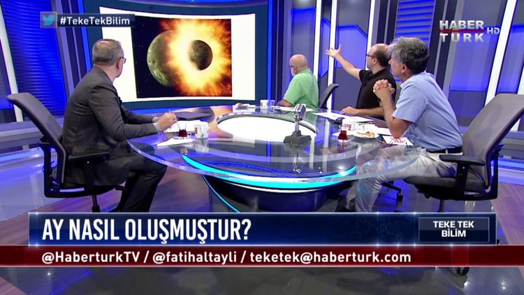 Ay nasıl oluşmuştur?