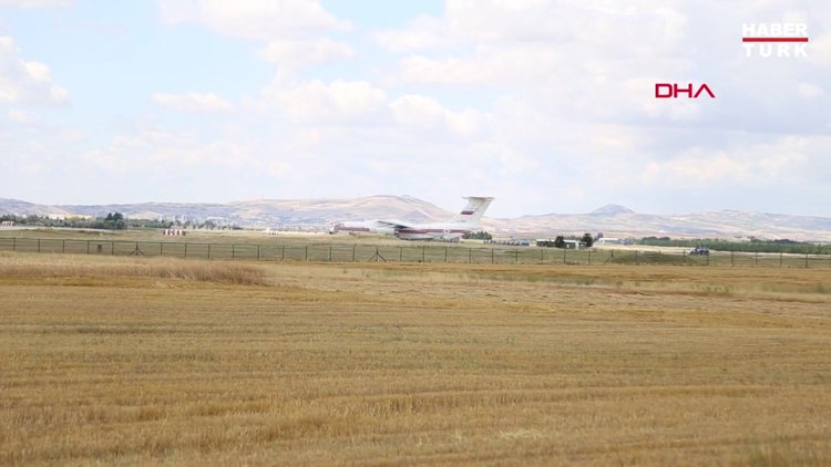 Son dakika: S-400'lerin geldiği Mürted Üssün'nden ilk görüntü