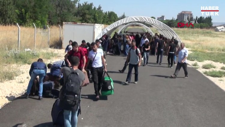Suriyelilerin Kurban Bayramı geçişi başladı