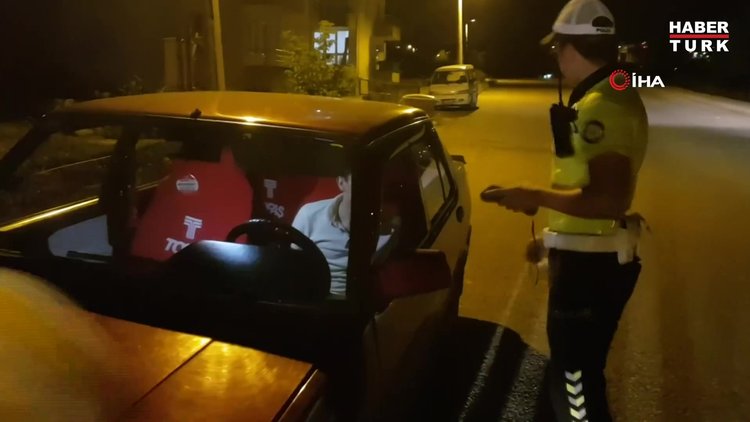 Alkollü sürücüden polise ehliyet sitemi