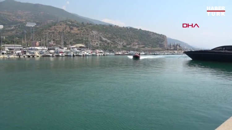 Alanya'da denizde erkek cesedi bulundu