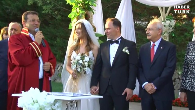 Kılıçdaroğlu ve Akşener, nikah şahidi oldu