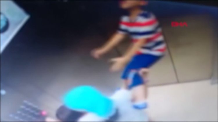 Soğukkanlı abla kardeşini ölümden böyle kurtardı