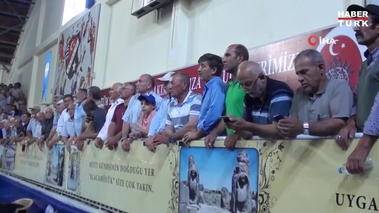 TOKİ’nin kura çekiminde izdiham